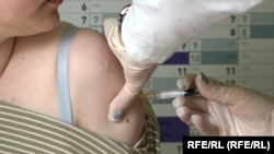 Vaccinare împotriva virsului HPV (imagine de arhivă).