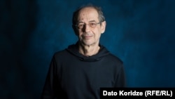 გოგი გვახარია