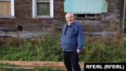 Житель Айкино Олег Лещев