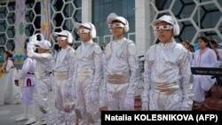 Дорогой Аркадаг. В бедном Туркменистане открыли названный в честь экс-президента город 