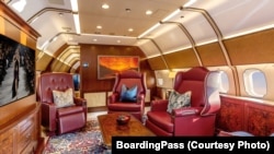 Interiorul avionului folosit de Klaus Iohannis în turneul în Japonia și Singapore