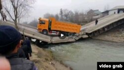 Фото разрушения моста 