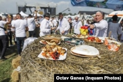 Nunta lui George Simion a fost dublată de o sărbătoare câmpenească.