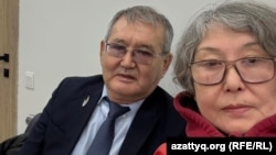 Жительница Алматы Жамиля Бурабаева, судившаяся с властями за право выходить на протест, и юрист Ерлан Калиев. Фото со страницы Бурабаевой в соцсетях