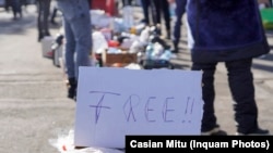 Punctul de trecere al frontierei de la Vama Siret a fost aglomerat pe 25 februarie. Multe femei, împreună cu copiii lor, fug din cauza războiului declanșat de Rusia. Imagine generică din Vama Siret, februarie 2022