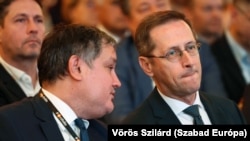 Nagy Márton nemzetgazdasági miniszter (b) és Varga Mihály pénzügyminiszter a Budapest Economic Forum konferencián 2024. október 17-én