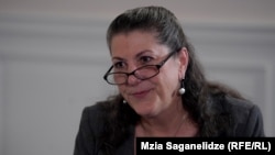 ԱՄՆ ՄԶԳ Եվրոպայի և Եվրասիայի գրասենյակի ադմինիստրատորի օգնական Էրին Էլիզաբեթ ՄըքՔի, արխիվ