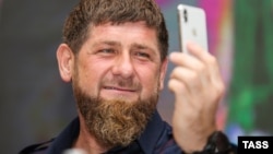 Kadîrov la un forum al presei din Caucazul de Nord, în 2018 (foto TASS)