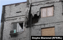 Наслідки російського обстрілу, мікрорайон Корабел (Острів) у Херсоні, грудень 2022 року