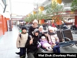 Віталь Жук зь дзецьмі