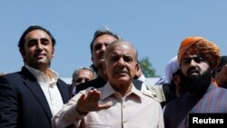 شهباز شریف وايي، د اسمبلۍ مرستیال سپیکر باید پر عدم اعتماد تحریک د ووټونو اچولو اعلان کړی وای - انځور له ارشیفه. 