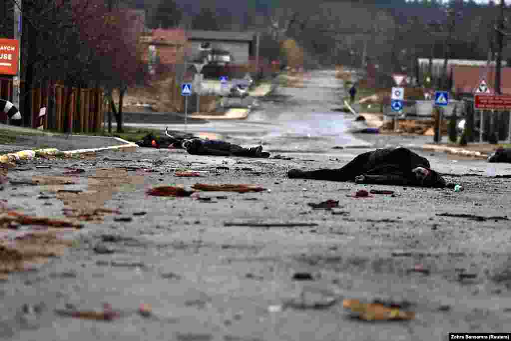 Шәһәр мэры Анатолий Федорук France Press агентлыгына 280 кешенең күмәк каберлектә җирләнүен белдерде.