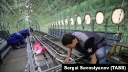 Сборка самолетов Sukhoi Superjet-100