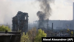 "Азовсталь" заводу тарапта чыккан түтүн.