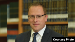 ისრაელის ყოფილი პრემიერის, ბენიამინ ნეთანიაჰუს მრჩეველი არიელ ბულშტეინი.