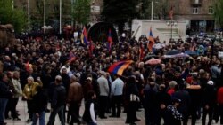 Համայնքապետարանի աշխատակիցը աշխատանքից հեռացվել է «քաղաքական զսպվածություն» չցուցաբերելու համար