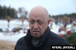 Євген Пригожин на похованні одного з бійців ПВК «Вагнер», який загинув в Україні