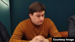 По мнению Саида Гезердава, СГБ Абхазии превратилась в инструмент для сбора «компромата» на неугодных власти граждан