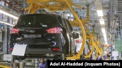 Fabrică de automobile din România. Fotografie generică.