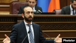 Министр иностранных дел Армении Арарат Мирзоян (архив)