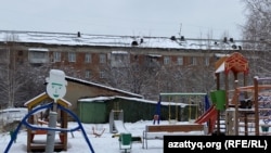 Сообщения о том, что за последние несколько недель в Узбекистане от отравления угарным газом умерли более двадцати человек, в том числе дети, а также сообщения о страданиях младенцев в районных больницах, оставшихся без электричества и газа, потрясли соцсети.