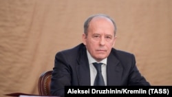 За даними журналістів, на борту Ту-214ВПУ RA-64523 може перебувати директор спецслужби Олександр Бортников