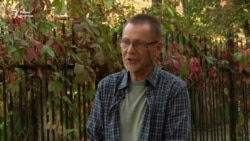 «Важно, чтобы страну не заполнили людьми, которые завтра могут создать "пятую колонну"». Правозащитник и журналист Сергей Дуванов — о миграции из России

