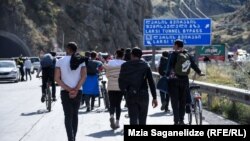 ფოტო არქივიდან: რუსეთ-საქართველოს საზღვრიდან რამდენიმე ასეულ მეტრში