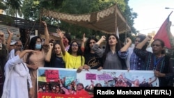 په پاکستان کې نرښځیانو د خپلو حقونو او خدندیتوب لپاره په وار وار مظاهرې کړې دي. انځور له ارشيفه