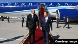 Азербайжандын президенти Илхам Алиев жана  Кыргызстандын президенти Садыр Жапаров. 11-октябрь, 2022-жыл. 