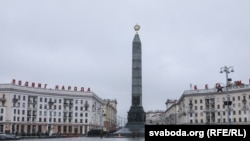 Менск, плошча Перамогі, архіўнае фота 