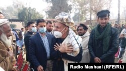 افغان ولسمشر محمد اشرف غني د لومړي مرستیال امرالله صالح او يو شمېر لوړ پوړي دولتي چارواکو په ملتیا د جنوري پر اوومه نېټه جلال اباد ته ولاړ