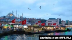 Illýustrasiýa suraty. Stambul, Türkiýe. Arhiwden alyndy.

