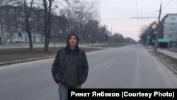 Ринат Янбәков бушап калган шәһәр урамында