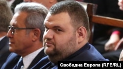 Делян Пеевски при едно от редките му посещения в Народното събрание