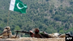 د پاکستان پوځ تر دې وړاندې هم د افغانستان پولې ته نېږدې د وسلوالو خلاف عملیات ترسره کړي دي: انځور له ارشیفه