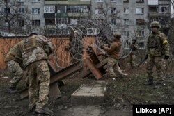 Украиналык аскерлер.