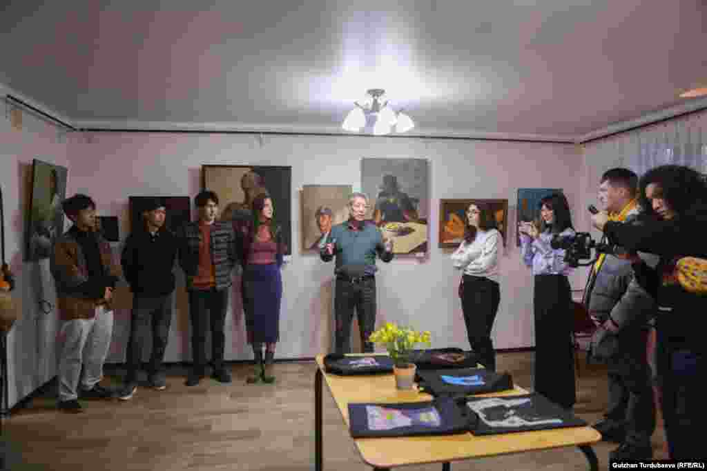 Көргөзмө Бишкектеги "Артемис" галереясында өтүп жатат.&nbsp;