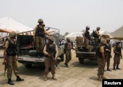 د پاکستان پوځ په تېره څه د پاسه یوه نیمه لسیزه کې د شمالي وزیرستان په ګډون په یوشمېر قبایلي ضلعو کې د وسلوالو ضد عملیات کړي دي - پخوانی انځور.