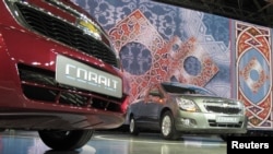 Монополияга қарши курашиш қўмитаси вакиллари UzAuto Motors АЖ автомобиллар нархининг асоссиз оширган, деб ҳисоблайди.