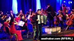 Концерт «Танго, танго, танго». Гуванч Шаммыев. Аккордеон. (Астор Пьяццолла. «Либертанго»). Ашхабад, 16 мая, 2022.