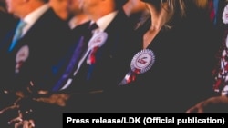 Fotografi ilustruese.