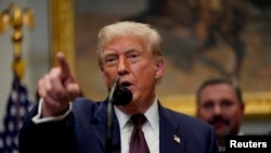 Дональд Трамп перед своєю зустріччю з російським президентом Володимиром Путіним написав у соцмережі TruthSocial: «Ставки високі»