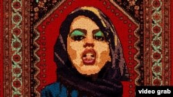 برشی از پوستر فیلم «عنکبوت مقدس»، ساخته علی عباسی