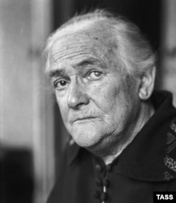 Клара Цеткин, 1930 год