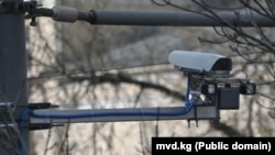 "Коопсуз шаар" долбоорунун камерасы. Бишкек. Иллюстрациялык сүрөт.