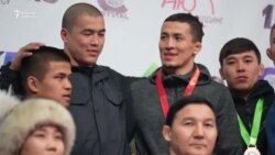 Грек-рим күрөшү: Дүйнө чемпиондорунун агаларынын жеңиши