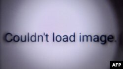 Илустративна фотографија/ Инстаграм на екран на паметен телефон во Москва, 14 март 2022 година