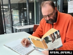 Filenko now spends much of his time studying Finnish.