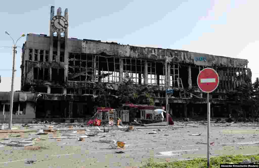 Mariupol's railway station in April 2022. The station is situated just one kilometer from the Azovstal factory, where Ukrainian fighters are making their last stand against pro-Russian forces in the city.&nbsp;